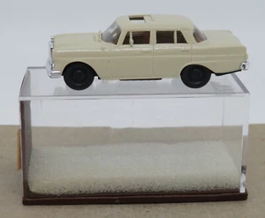 Micro Brekina HO 1/87 Mercedes Benz 190 Sedan Sunroof Beige #1803 In Box - Picture 1 of 14