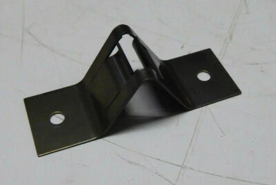 BONNET (HOOD) CLIP TO FIT FORDSON SUPER MAJOR & MASSEY FERGUSON VARIOUS TRA