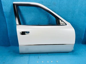 Lexus LS400 Front Passenger Door Shell w/Moldings White Pearl:051 1990-1992 OEM - Picture 1 of 11