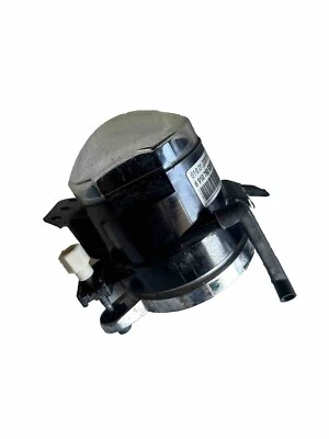 04-10 Luz antiniebla parachoques delantero derecho pasajero BMW E60 525i 530i 535i OEM 6910792 Foto 1 de 4