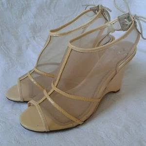 Pour la Victoire Shoes Wedges Mesh Peep Toe Ivory - Picture 1 of 5