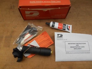 Dynabrade amoladora de rueda central deprimida en ángulo recto, 2", 50728, 15K rpm, .3HP - Imagen 1 de 7