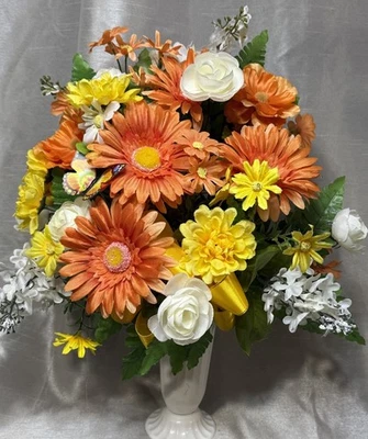 "Arreglo artificial 20"" cementerio flores simpatía tumba naranja blanco amarillo" Foto 1 de 4