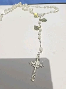 Vintage neuer Alpakas irisierender weißer Glas BDS Rosenkranz mit Etikett Italien 5 Jahrzehnte...N1 - Bild 1 von 4