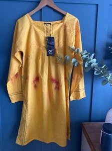 SIZE MEDIUM ALKARAM Studio Yellow Kurta Ladies Pakistani Designer Clothing - Picture 1 of 9