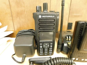 Motorola XPR7550E UHF 403-512mhz 1000ch DMR cyfrowe i analogowe przenośne radio - Zdjęcie 1 z 3