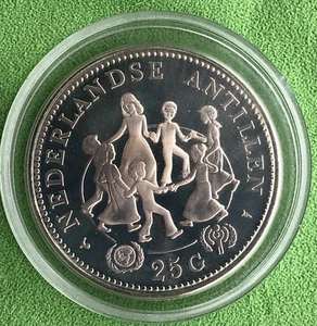 1979 Netherlands Antilles 25Gulden Silver Proof International Year of the Child  - Picture 1 of 2