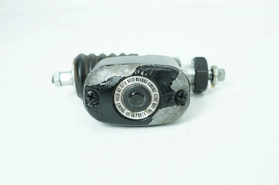 07 Harley Dyna Super Glide 定制后刹车主缸水库剥皮 — 第 1/4 张图片