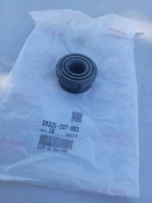 Generadores de almohadilla de pie de goma inferior/bobina de ubicación 024 Honda 68325-Z07-003 Foto 1 de 4