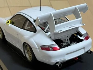 AUTOart 1/18 Porsche 911 GT3R White Mini Car - Picture 1 of 10