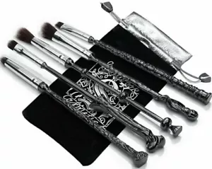 Juego de cepillos de maquillaje varita de Harry Potter - 5 piezas negro y plateado - Imagen 1 de 4
