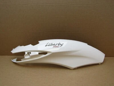Panel trasero derecho Piaggio Liberty 125 ABS 2021 2.109 millas (12817) Foto 1 de 4