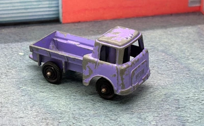 TootsieToy Midgets Jeep Truck 1:70 Scale - Image 1 of 4