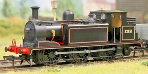 Rapido 936-011, OO Gauge, E1 Class 0-6-0T  Tank Loco 32151 BR lined  black - Picture 1 of 2