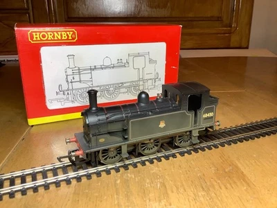 Hornby R2324 BR Black E/Emblem 0-6-0 Class J83 Tank Loco 68450 Factory Weathered - Image 1 of 4