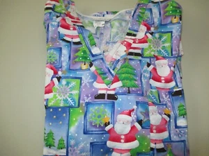 Womens Peaches Uniforms santa scrub top plus size 2XL Christmas - Picture 1 of 2