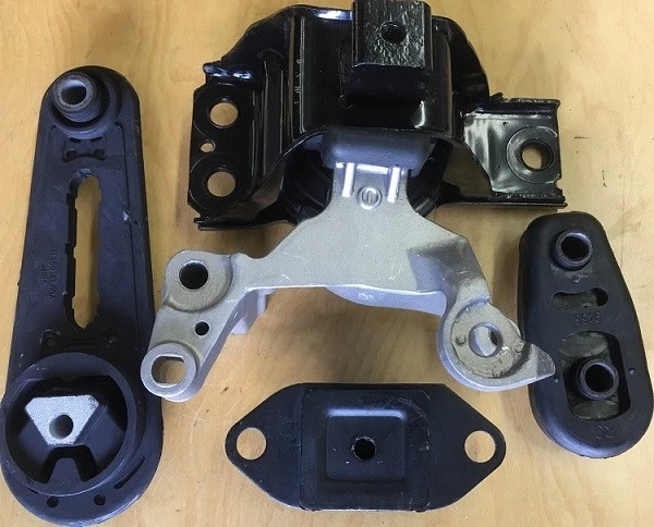 Juego de 4 soportes de motor aptos para motor Nissan Sentra 2007-12 2,0 L manual y montaje de transmisión Foto 1 de 1