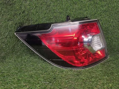 Mazda MPV 2007 Left Tail Light Rear Lamp L20651160 DTR64623 - Image 1 of 4