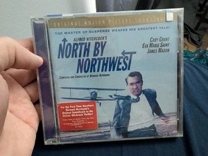 North By Northwest Soundtrack by Bernard Herrmann (CD, 1995) NEW SEALED - Foto 1 di 3