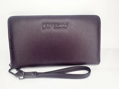 Cartera Betsey Johnson Texturizada Púrpura Oscuro Cremallera Muñequera Chequera Grande Foto 1 de 4