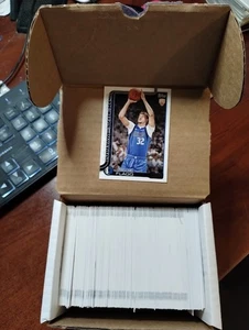 Juego base completo de baloncesto de la NBA 2025-26 Topps #1-300 Cooper Flagg radiocontrol - Imagen 1 de 1