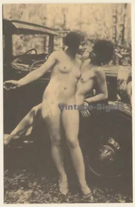 1920s Erotica: Lesbian Fantasy *9 / Oldtimer - Risqué - Boudoir (PC RE ~1960s) - Imagen 1 de 1