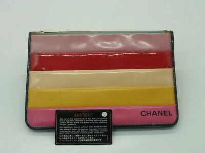 Auténtico bolso clutch Chanel HQ49 herrajes dorados con sello y tarjeta de Japón Foto 1 de 4