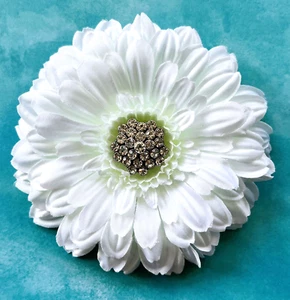 5" cremeweiße Gerbera Gänseblümchen mit Strass Cabochon Seide Blume BROSCHE Anstecknadel - Bild 1 von 2