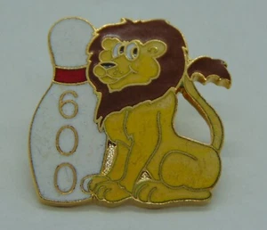 Pin trasero de solapa de león vintage de 1990 Bowling Ball serie 600 - Imagen 1 de 2
