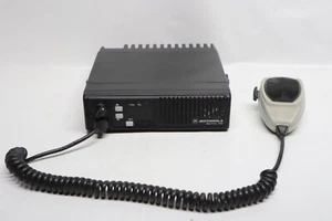 MOTOROLA MAXTRAC 300 MOBILE 2WAY RADIO - Picture 1 of 9