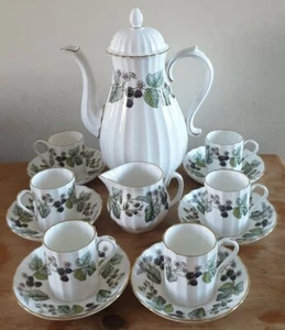 Royal Worcester Lavinia Z-2821 Demitasse Cup & Saucer Coffee Set - Picture 1 of 17