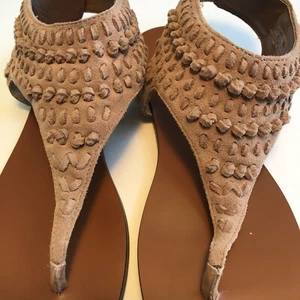 Wildleder-Gladiator-Sandalen Damengröße 9 hellbraun Leder doppelte Schnalle von Vince Camuto - Bild 1 von 14