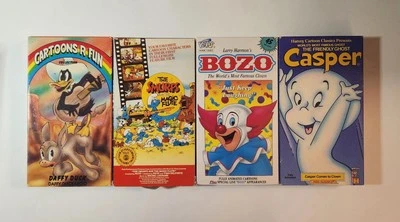 Classic Cartoon Kids Movies VHS Lot of 12 Daffy Duck, Smurfs, Casper, Bozo - Image 1 of 3