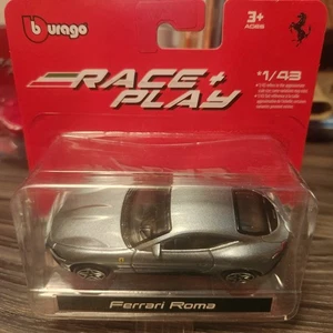 Race & Play Ferrari Roma Gris Escala 1:43 Burago Edades 3 en adelante Nuevo - Imagen 1 de 4