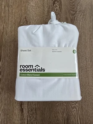 Room Essential King Easy Care Cotton Blend Sateen SheetSet White 225 TC OEKO-TEX - Image 1 of 4