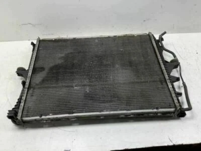 RADIADOR PRINCIPAL VOLKSWAGEN TOUAREG 2004-2005 3,2 L FÁBRICA Foto 1 de 4