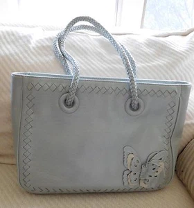 Nuevo Cartera/Mariposa de Cuero Trenzado Doble Asa Verde Claro Via Spiga - $235 - Imagen 1 de 11