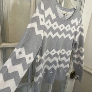 Maglione basso girocollo pullover grigio donna grande - Foto 1 di 11