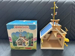 Sylvanian families lock keepers cottage Boxed TOMY (missing parrot) - Picture 1 of 13