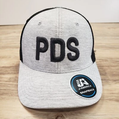 Gorra PDS Snapback Iniciales Logo Gris Negro Malla Espalda Ajustable Foto 1 de 4