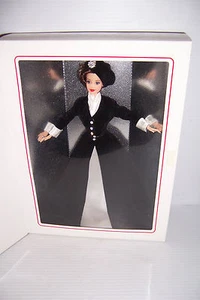 1996 Classique Collection Romantic Interlude Barbie doll Mattel 17136 NRFB - Picture 1 of 9