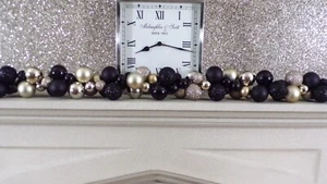 1,5 m Schwarz und Champagner Gemischt Weihnachtskugel Girlande 5 Fuß Dekoration Neu - Bild 1 von 15