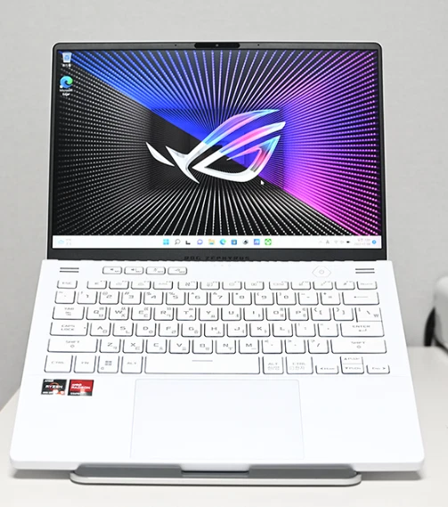 ASUS ROG Zephyrus G16 16" GU605CP-QR025W / Win11 RTX5070 32GB/1TB Ultra 9 285H - Photo 1/1