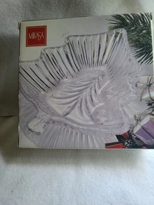Mikasa Holiday Evergreen 8" Crystal Candy Dish Made In Japan New In Box - Picture 1 of 4