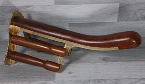 Sattelgestell aus massivem Messing und Holz Wandmontage Vintage 19. 5 cm lang - Bild 1 von 24