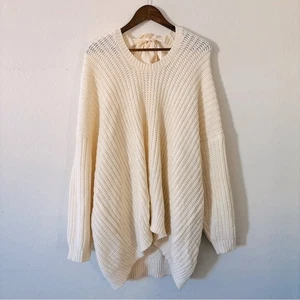 Torrid cremefarbener Pullover mit Zopfmuster und Schnürung Größe 4 oder 4X - Bild 1 von 8