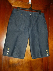 NEW CHRISTOPHER & BANKS DENIM CARGO SHORTS DARK WASH SZ 4 0520 - Picture 1 of 2