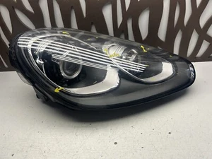 15-18 Porsche Cayenne 958 Front Right Passenger Side Xenon HID Headlight OEM - Picture 1 of 16