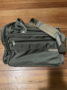 Briggs & Riley duffle bag travel luggage - strap and handles - olive green - Picture 1 of 5