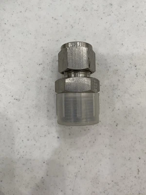 Parker Stainless Steel 1/2" Compression X 3/4" Male Straight NPT - Image 1 of 2